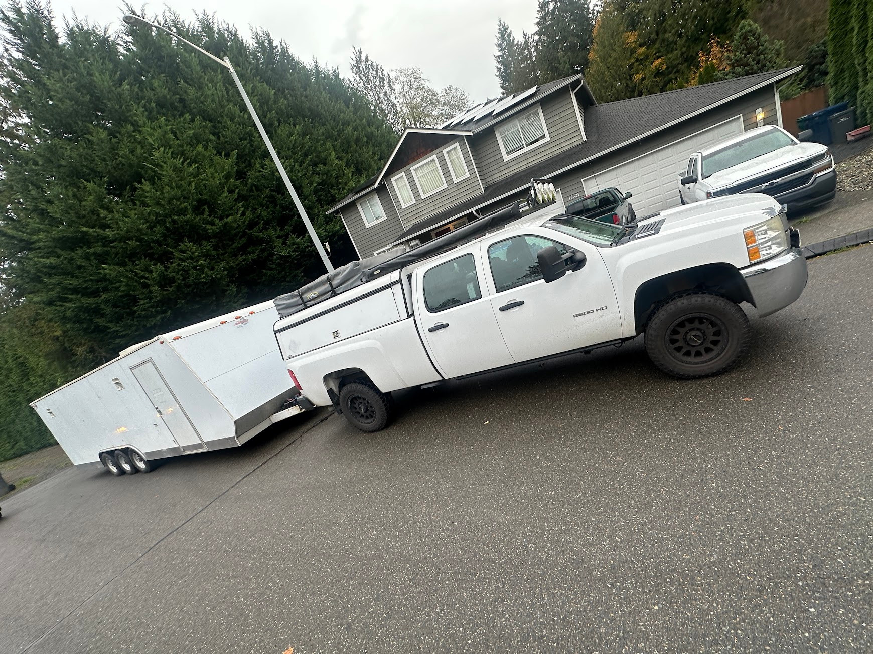 Silverado 2500HD — image 2